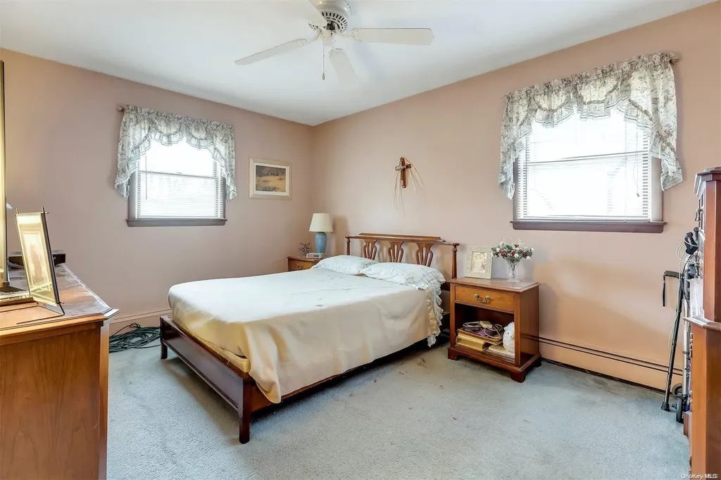 3 Maylin Court Smithtown NY 11787