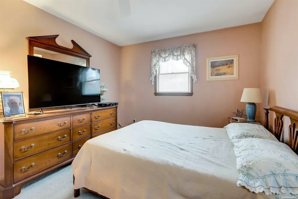 3 Maylin Court Smithtown NY 11787