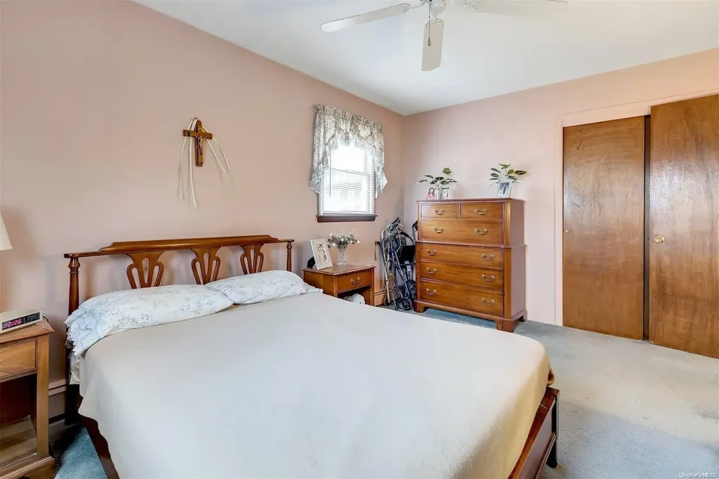 3 Maylin Court Smithtown NY 11787