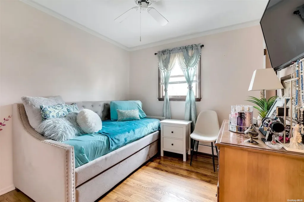 3 Maylin Court Smithtown NY 11787
