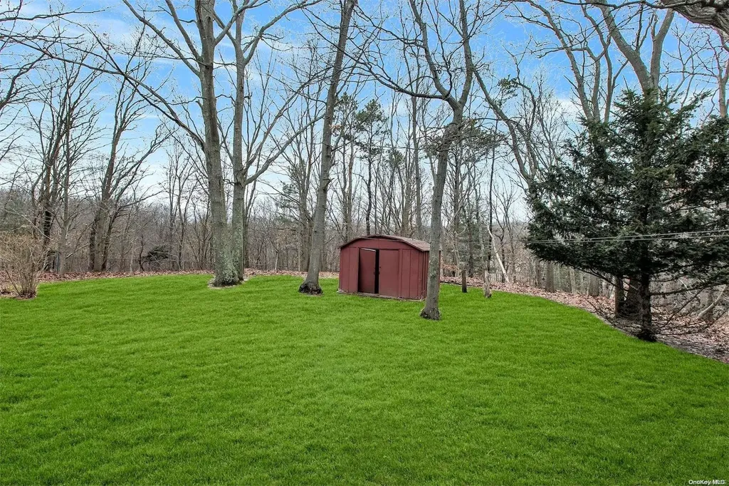 3 Maylin Court Smithtown NY 11787