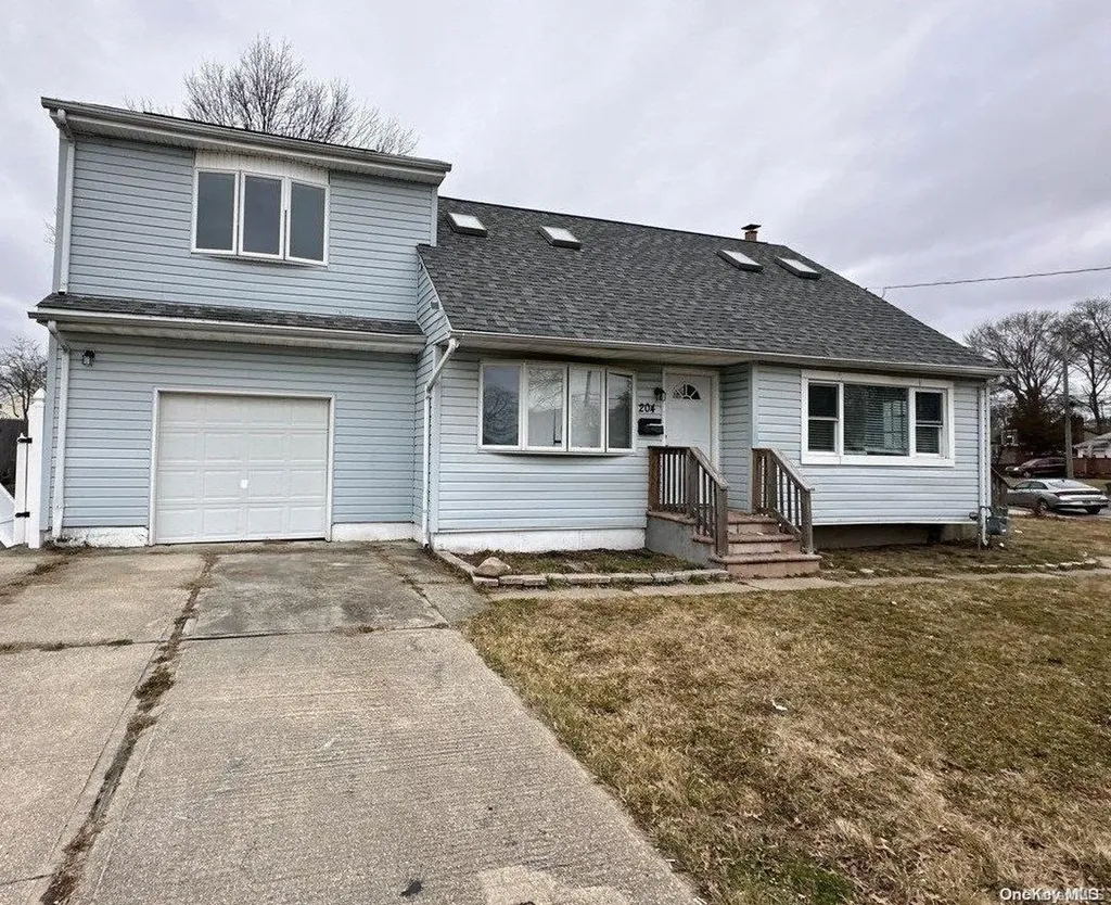 204 Front Avenue Brentwood NY 11717