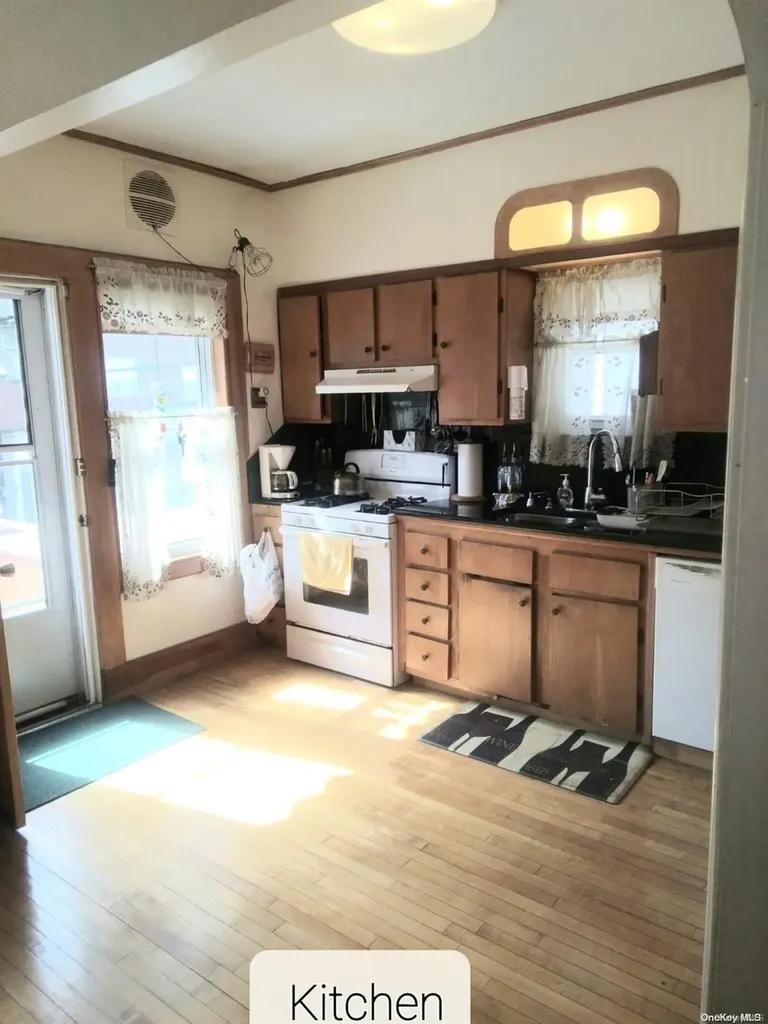 2134 E 35th Street Brooklyn NY 11234