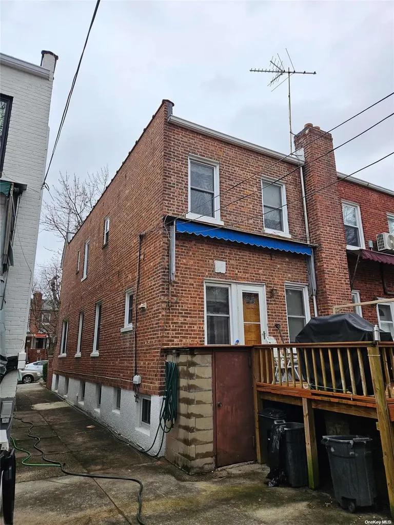 2134 E 35th Street Brooklyn NY 11234