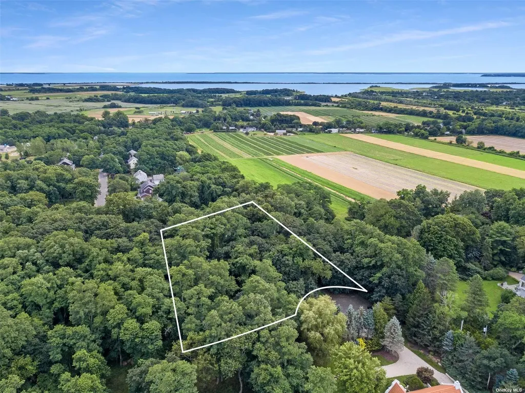 150 N Hillcrest Drive Orient NY 11957