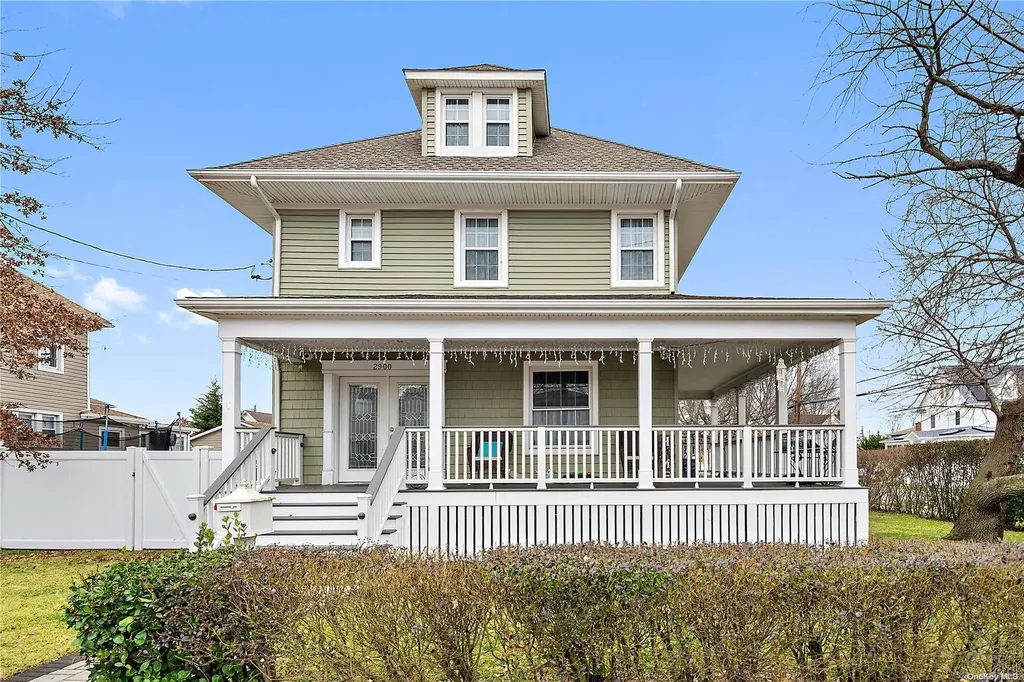 2900 Clark Avenue Oceanside NY 11572