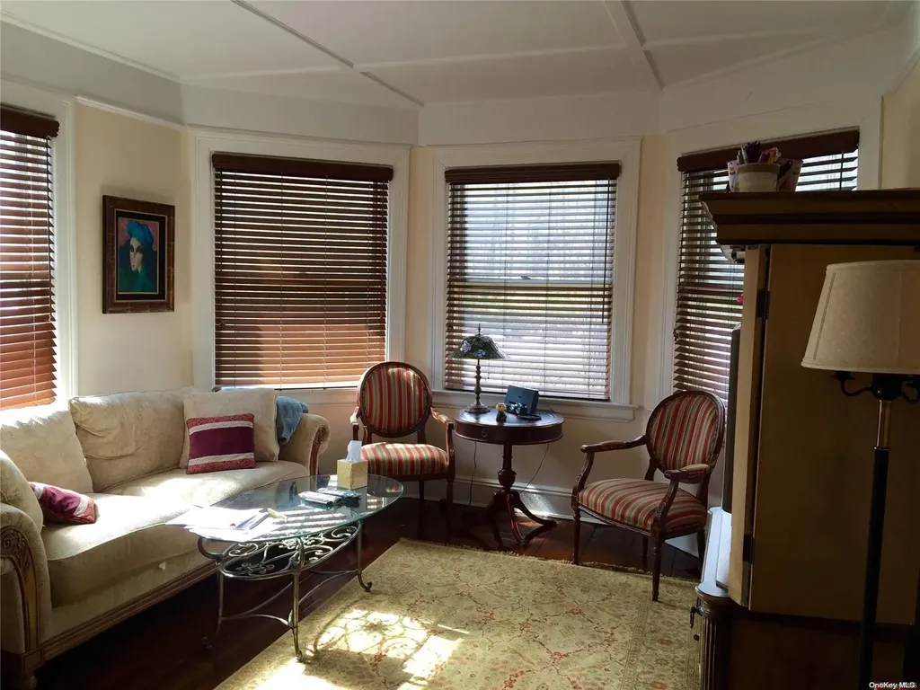 223 Oyster Bay Road Locust Valley NY 11560