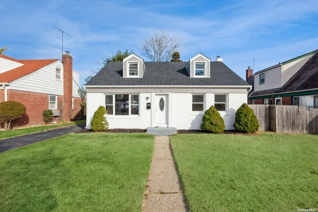 44 Martin Avenue Hempstead NY 11550