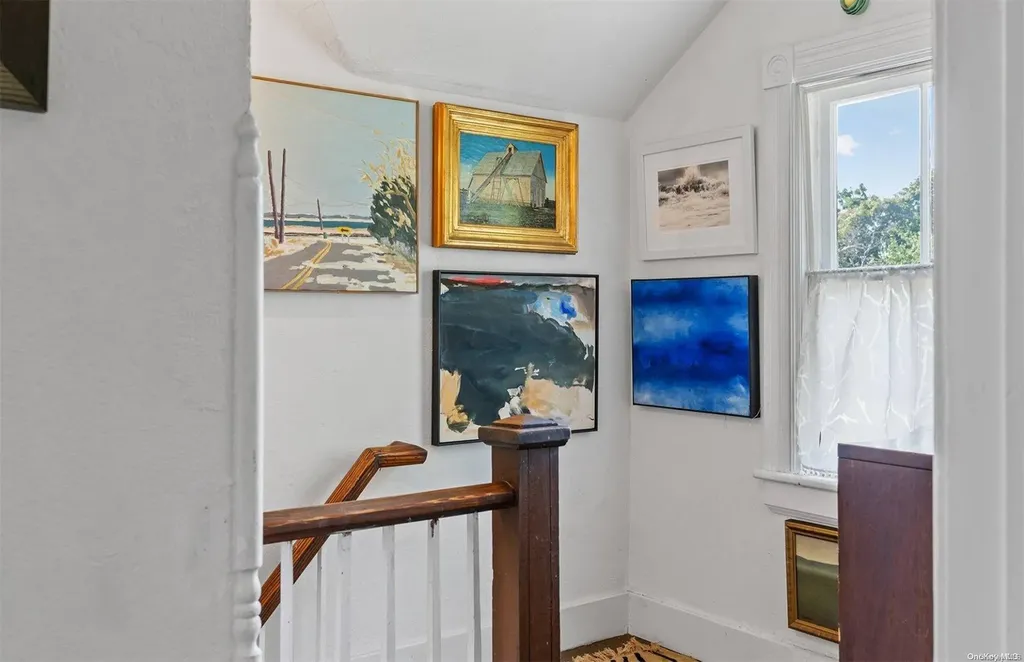 28 Bowden Square Southampton NY 11968