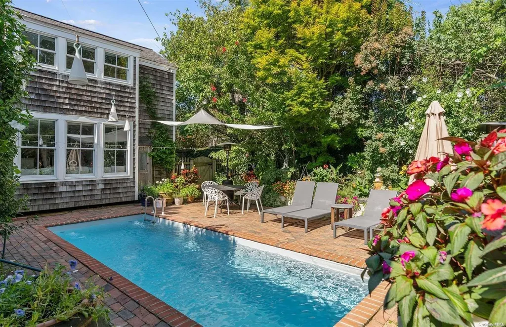 28 Bowden Square Southampton NY 11968
