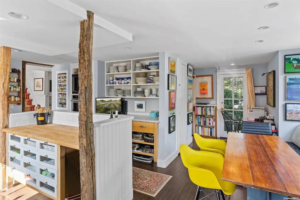 28 Bowden Square Southampton NY 11968