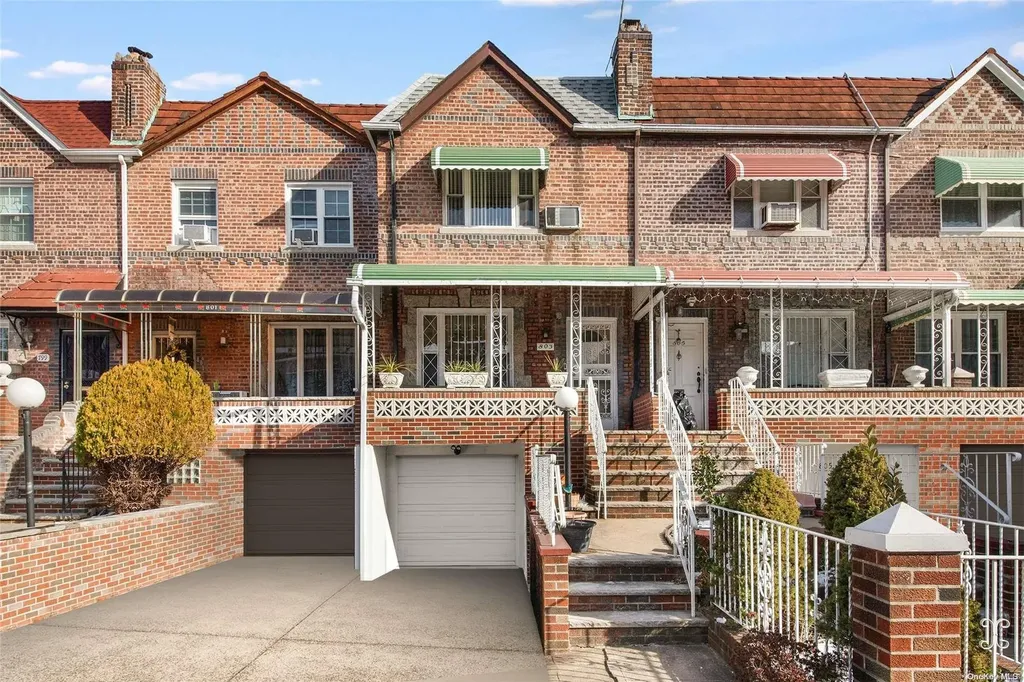 803 E 39th Street Brooklyn NY 11210