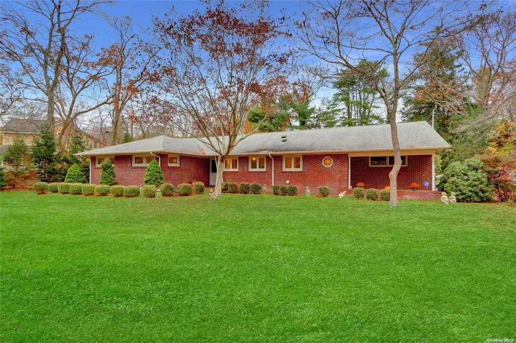 18 Cedar Lane East Patchogue NY 11772