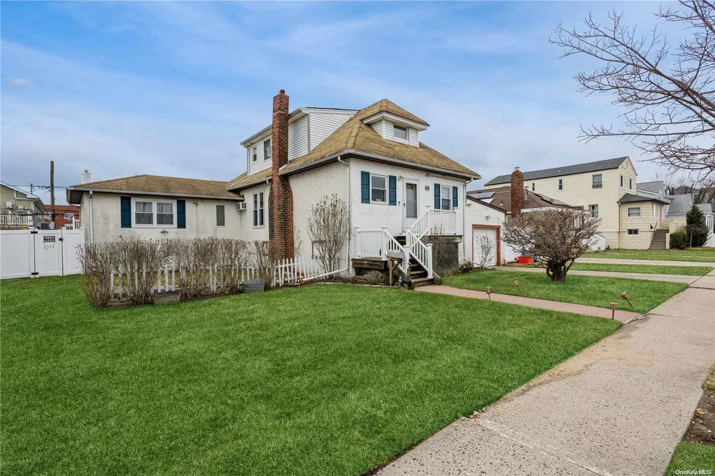 58 Ostend Road Island Park NY 11558