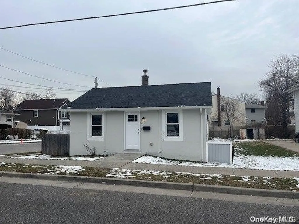 15 Remsen Avenue Hempstead NY 11550