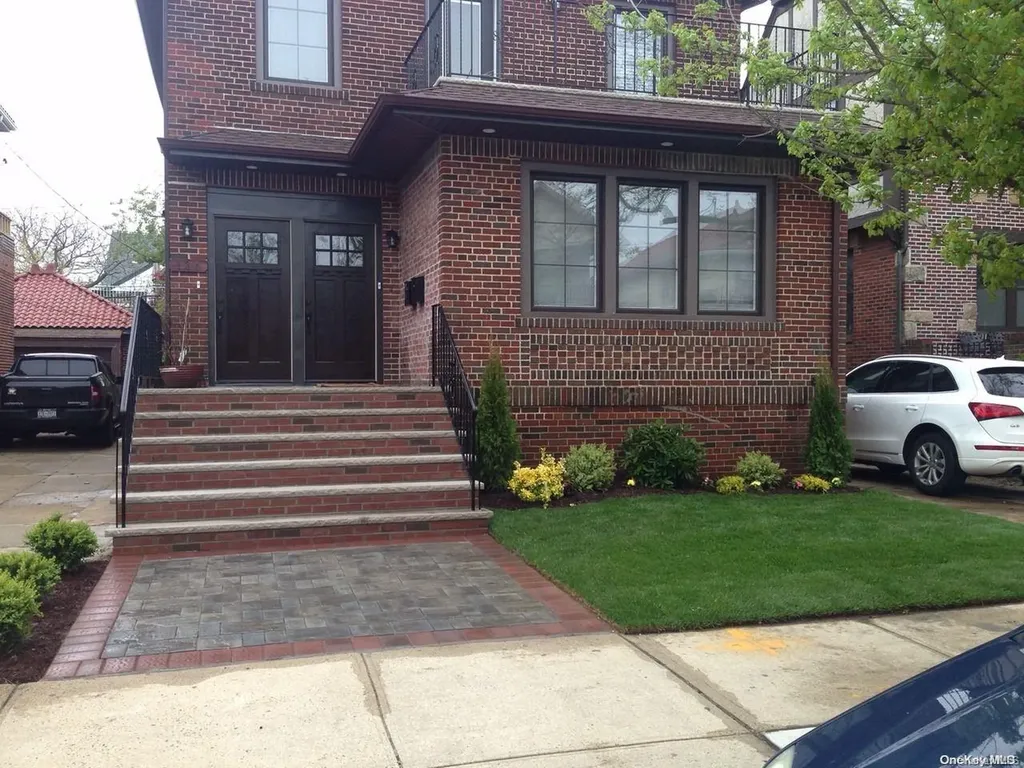 134 E Walnut Street Long Beach NY 11561
