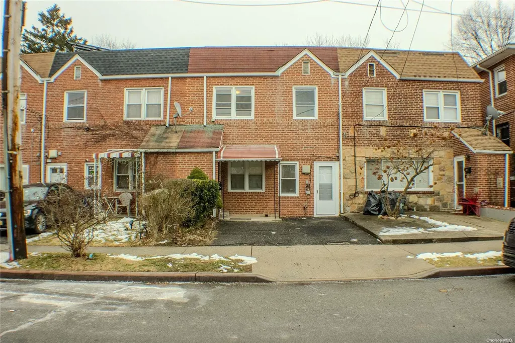 135-25 225th Street Laurelton NY 11413