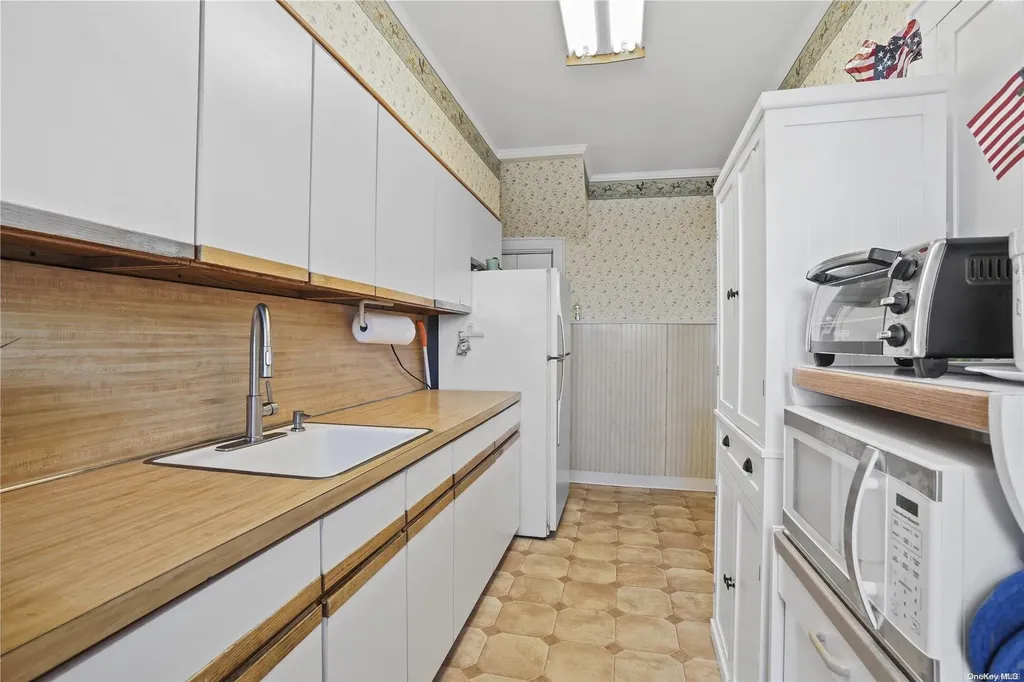 53-36 66th Street Maspeth NY 11378