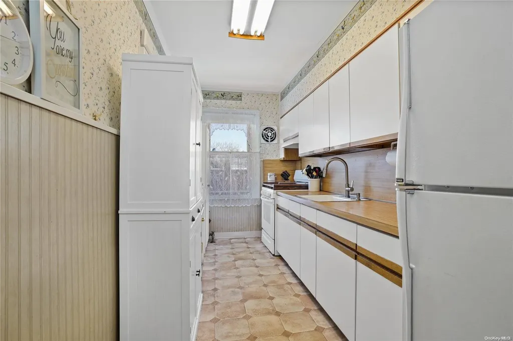53-36 66th Street Maspeth NY 11378