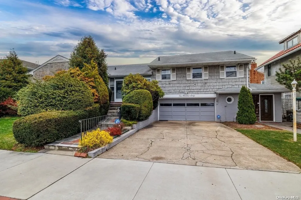 260 Edwards Boulevard Long Beach NY 11561