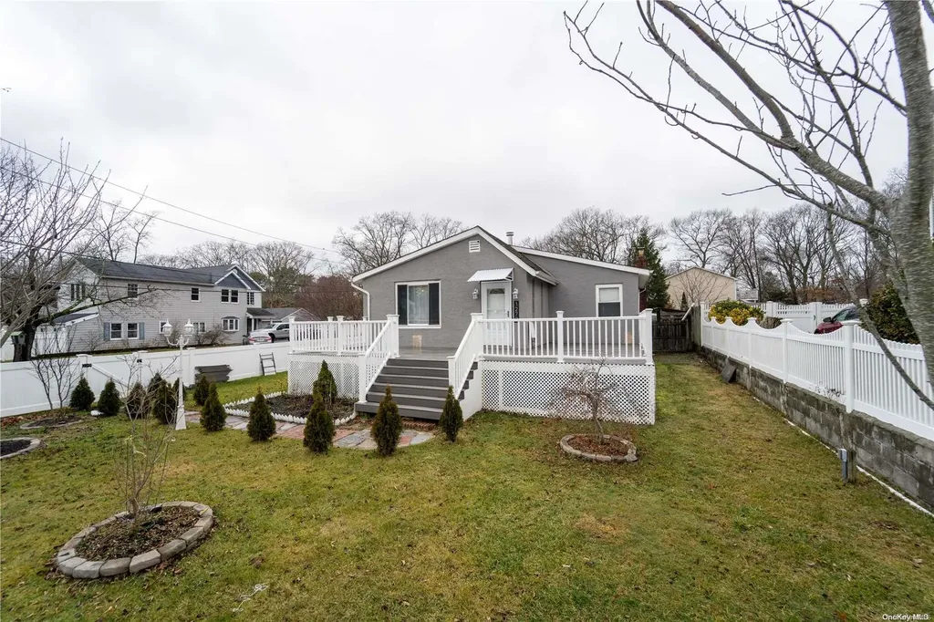 1272 Connetquot Avenue Central Islip NY 11722