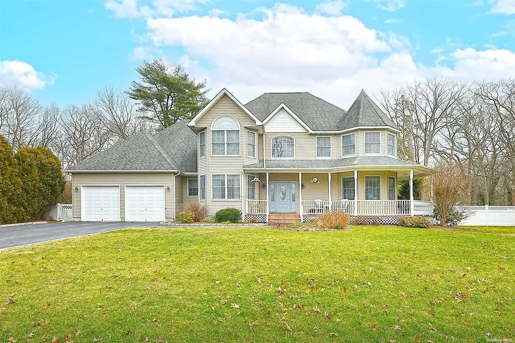 167 Northern Boulevard Saint James NY 11780
