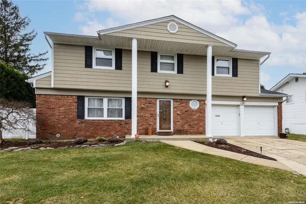 151 Parkway Drive Plainview NY 11803