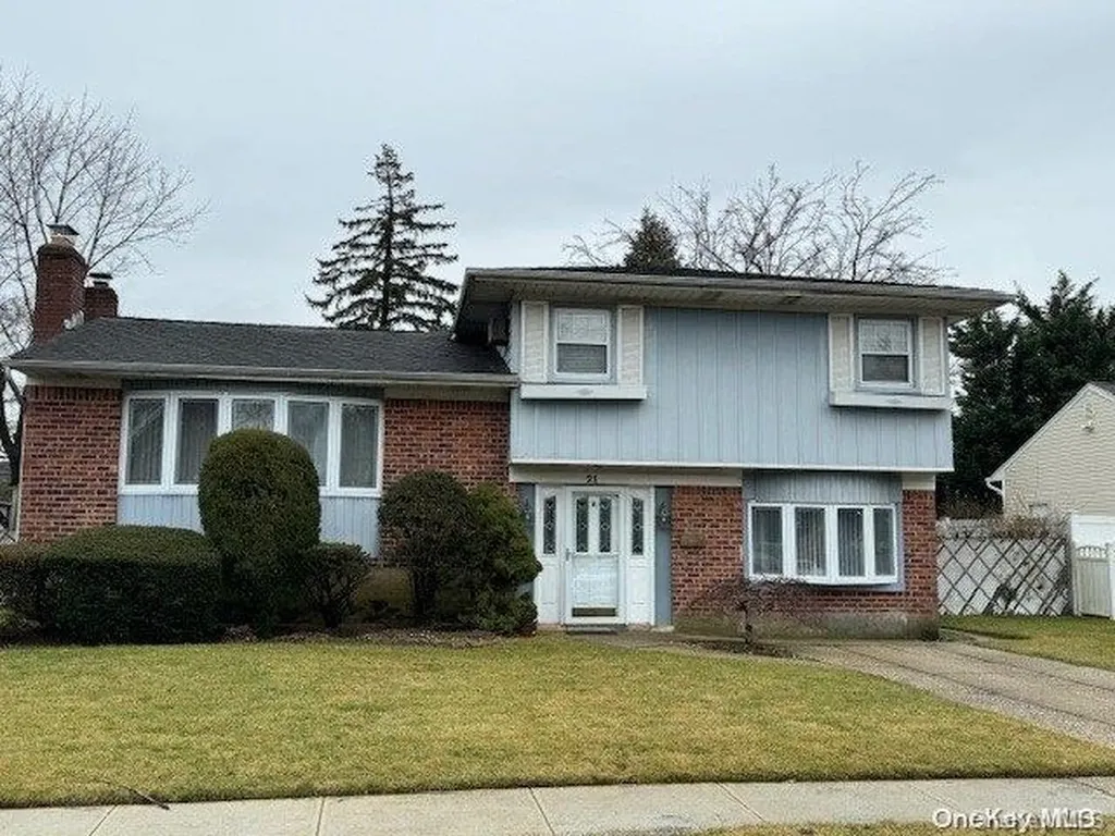 21 Edna Drive Syosset NY 11791