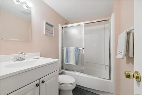 220 Fiddler Lane Greenport NY 11944
