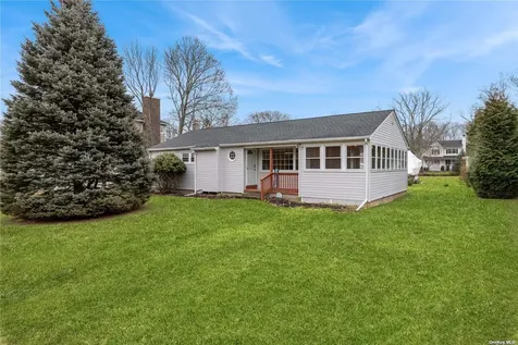 220 Fiddler Lane Greenport NY 11944
