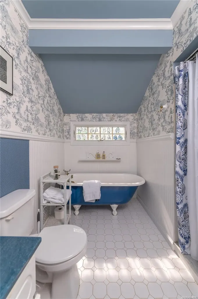 2445 Minnehaha Boulevard Southold NY 11971