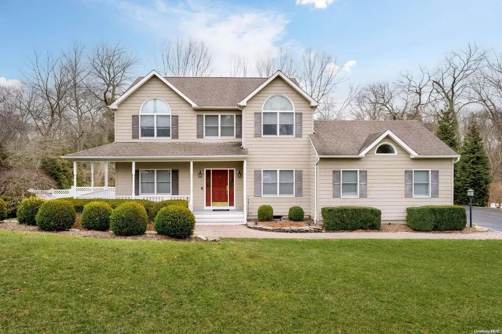 32 North Woods Drive Wading River NY 11792