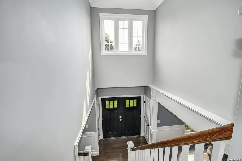 76 Candy Lane Syosset NY 11791