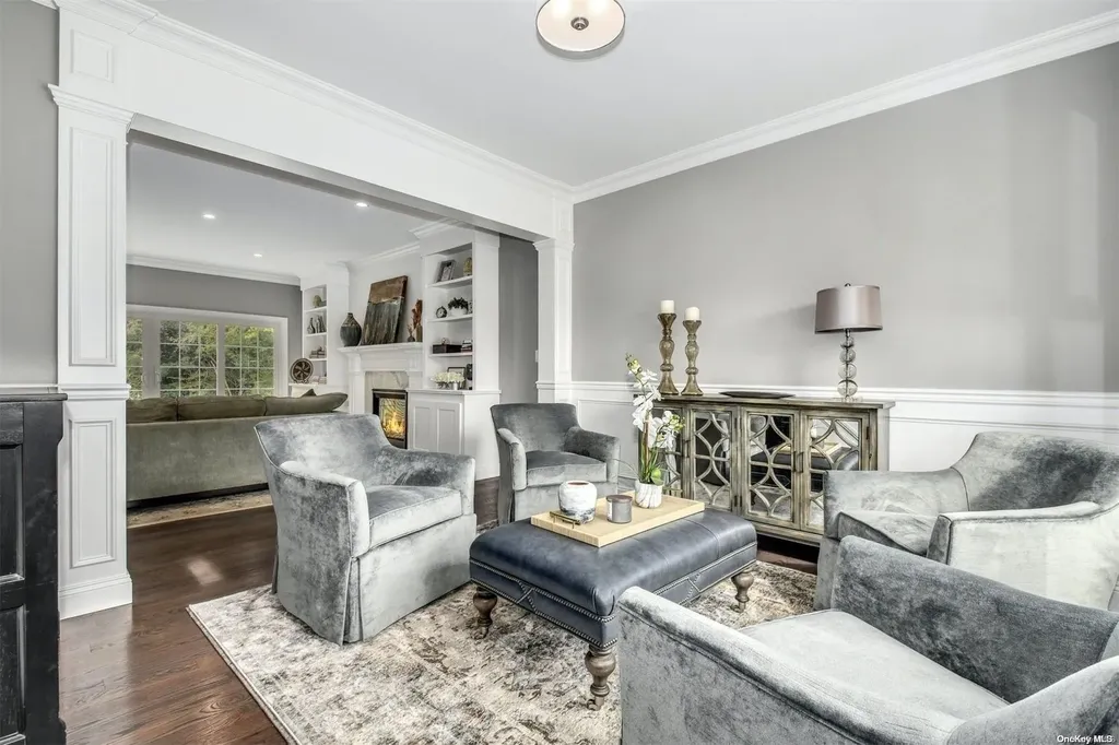 76 Candy Lane Syosset NY 11791