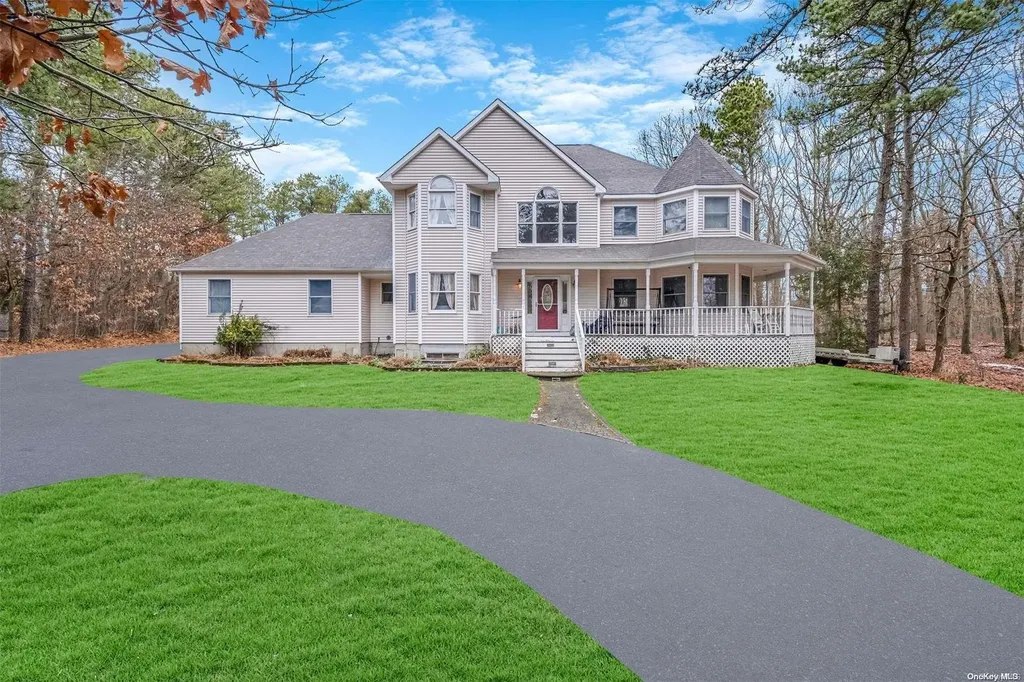 180 Hidden Acres Path Wading River NY 11792
