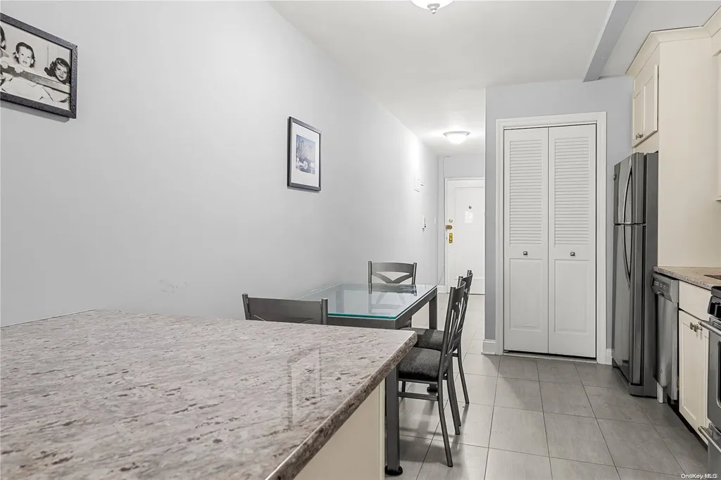 221 Mcdonald Avenue Brooklyn NY 11218