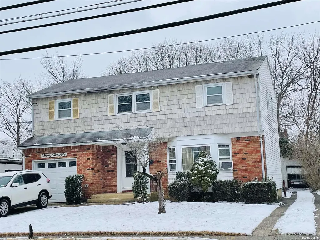 2550 Milburn Avenue Baldwin NY 11510