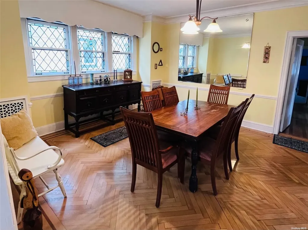 111 W Walnut Street Long Beach NY 11561