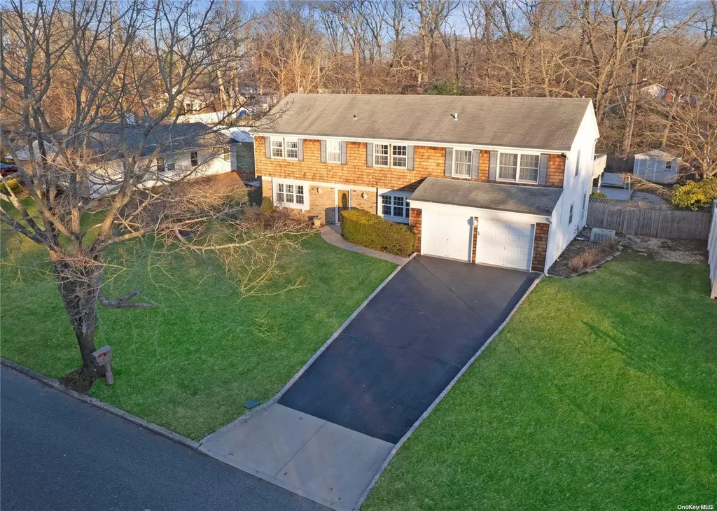 67 Wedgewood Drive Coram NY 11727