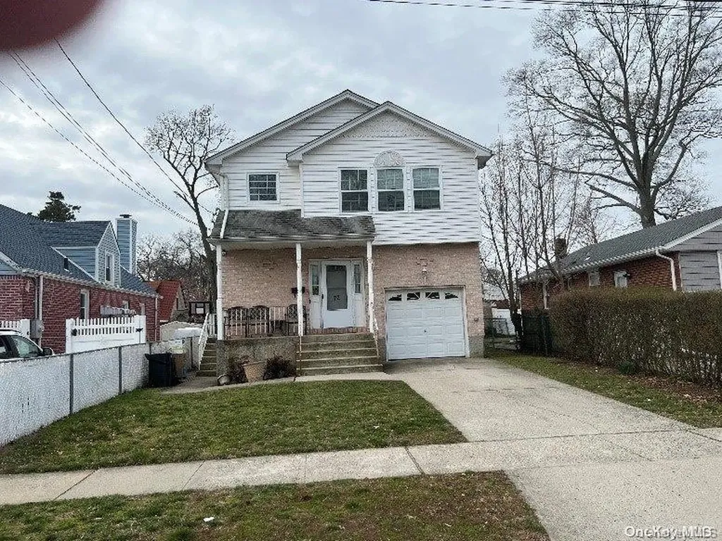 72 E Marshall Street Hempstead NY 11550