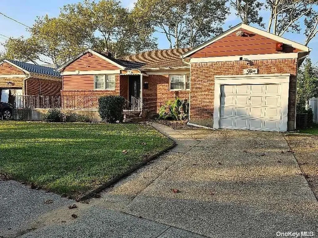 5 Cripps Lane Valley Stream NY 11581