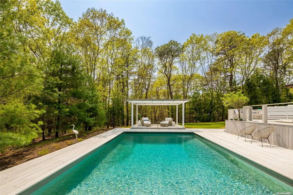 6 Joshuas Path East Hampton NY 11937