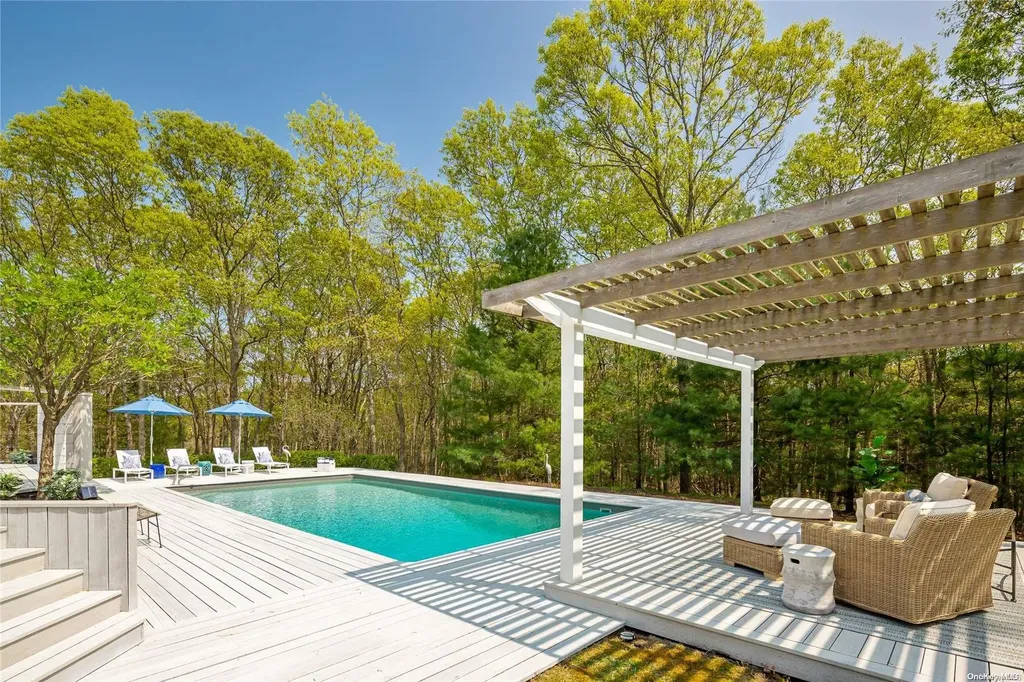 6 Joshuas Path East Hampton NY 11937