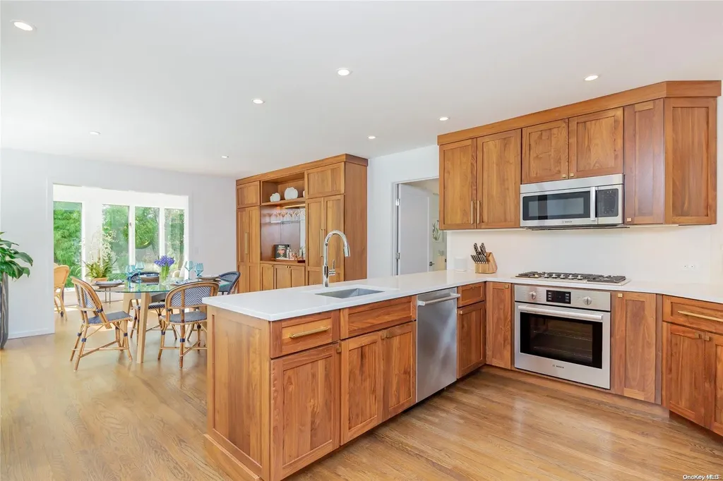 6 Joshuas Path East Hampton NY 11937