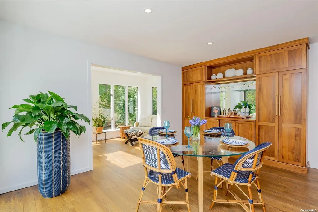 6 Joshuas Path East Hampton NY 11937