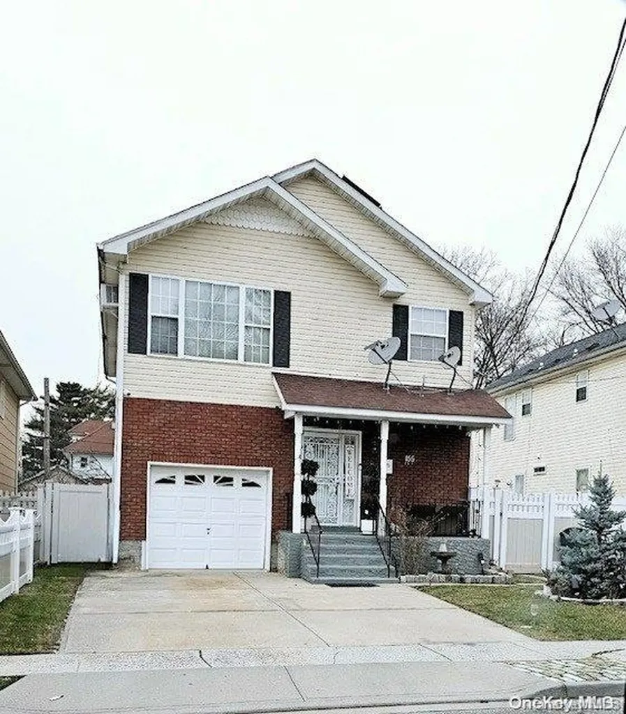 155 Willow Avenue Hempstead NY 11550