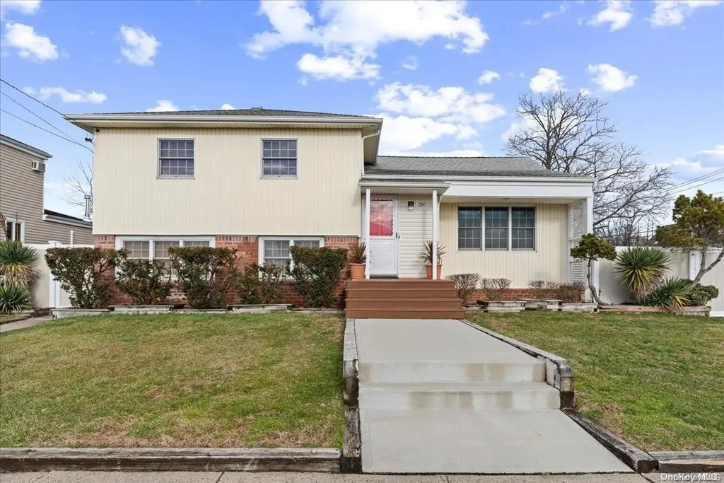 280 Evans Avenue Oceanside NY 11572