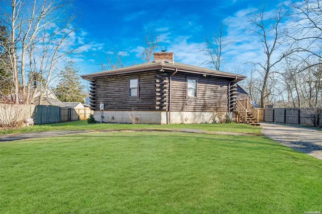 115 Whittier Drive Mastic Beach NY 11951