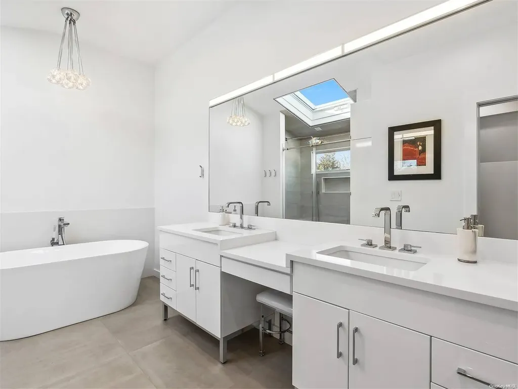 43 Robin Drive Bridgehampton NY 11932