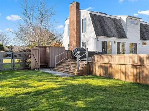 43 Robin Drive Bridgehampton NY 11932